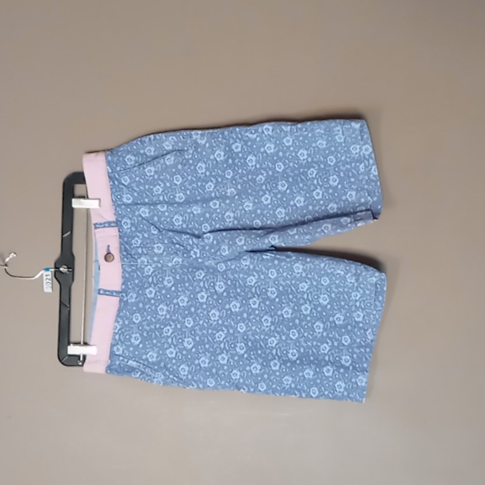 Tommy Hilfiger Blue Flowered Shorts w Pink Trim Size 30